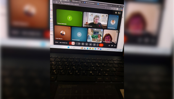 Консультація по змісту нових курсів із Kristine Stadskleiv